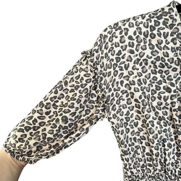 NWT Jessica Simpson Smocked Leopard Print Button Front Dress Black Tan - Picture 3 of 7